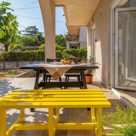 Apartment Awesome In