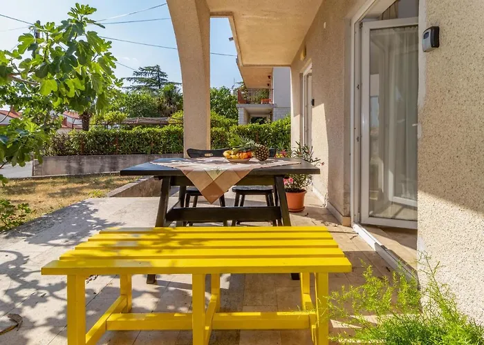 Apartment Awesome In
